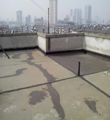 彭水漏水维修 楼顶漏水是什么原因，楼顶漏水维修方法是什么?